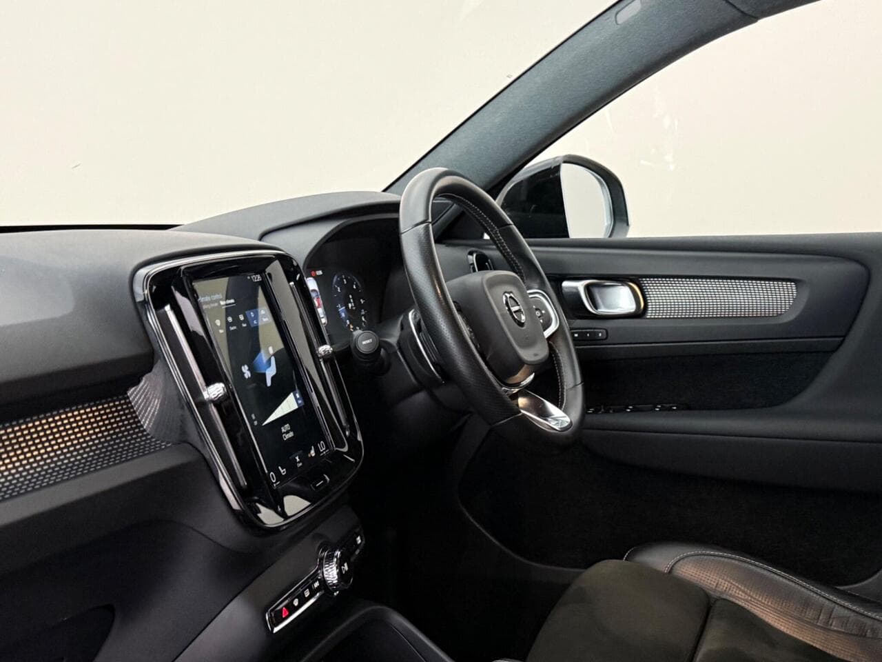 Volvo XC40 thumbnail Interior Front