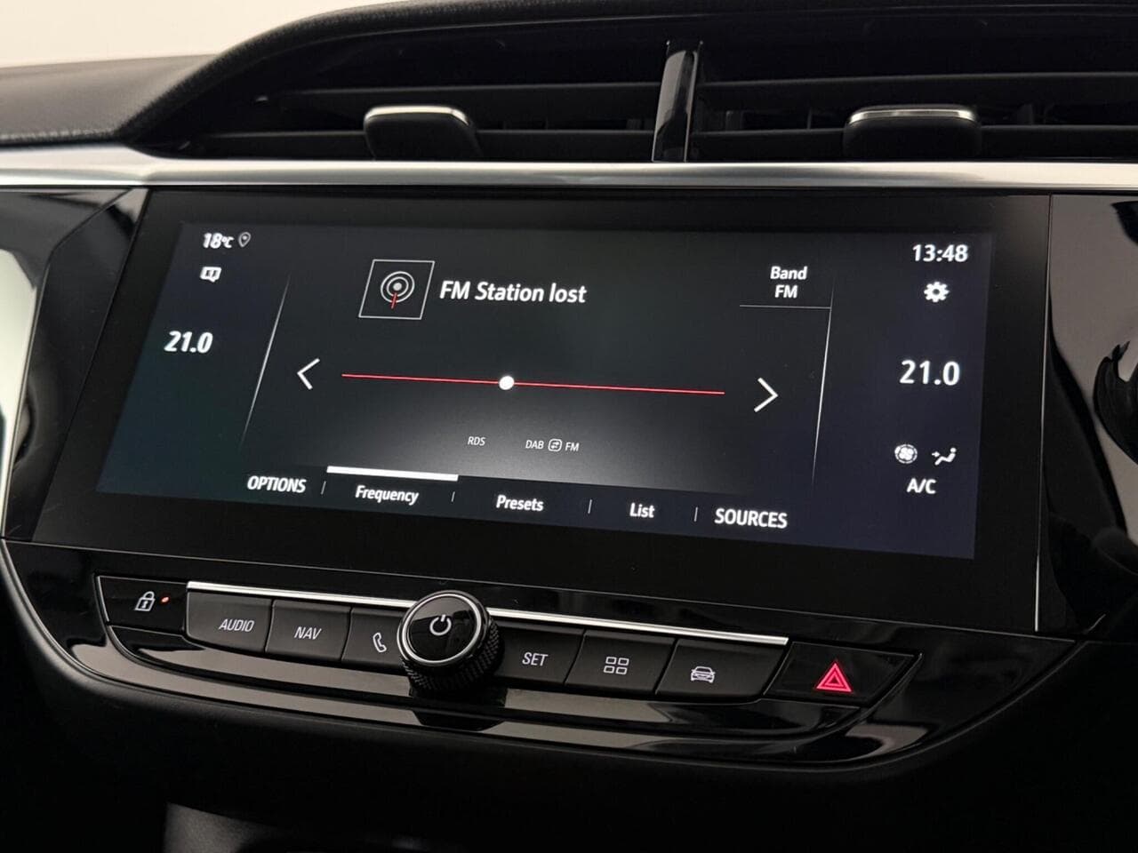 Vauxhall Corsa thumbnail Infotainment System