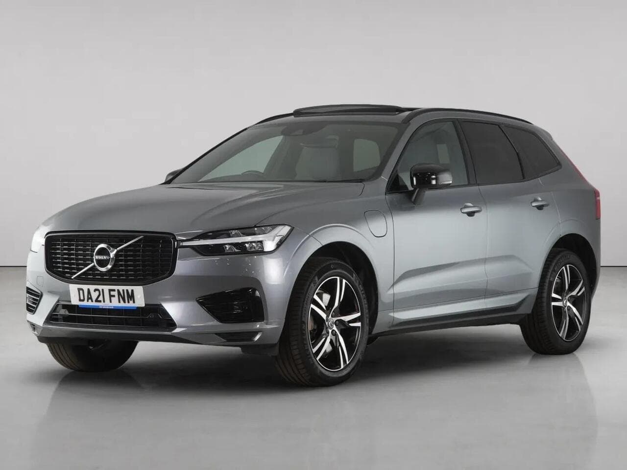Volvo XC60 thumbnail Front Left