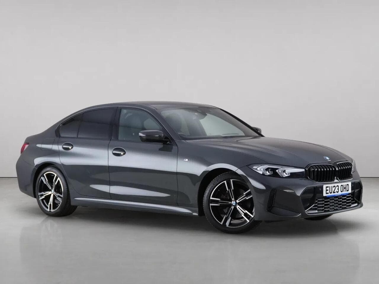 BMW 3 Series - BMW 3 Series 2.0 320i M Sport Auto Euro 6 (s/s) 4dr