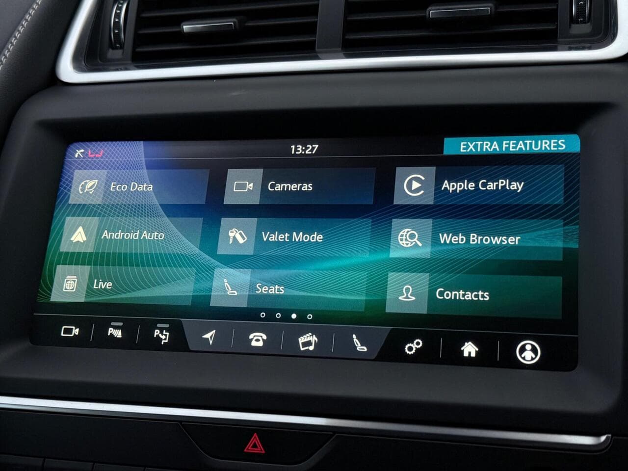 Jaguar E-PACE thumbnail Infotainment System