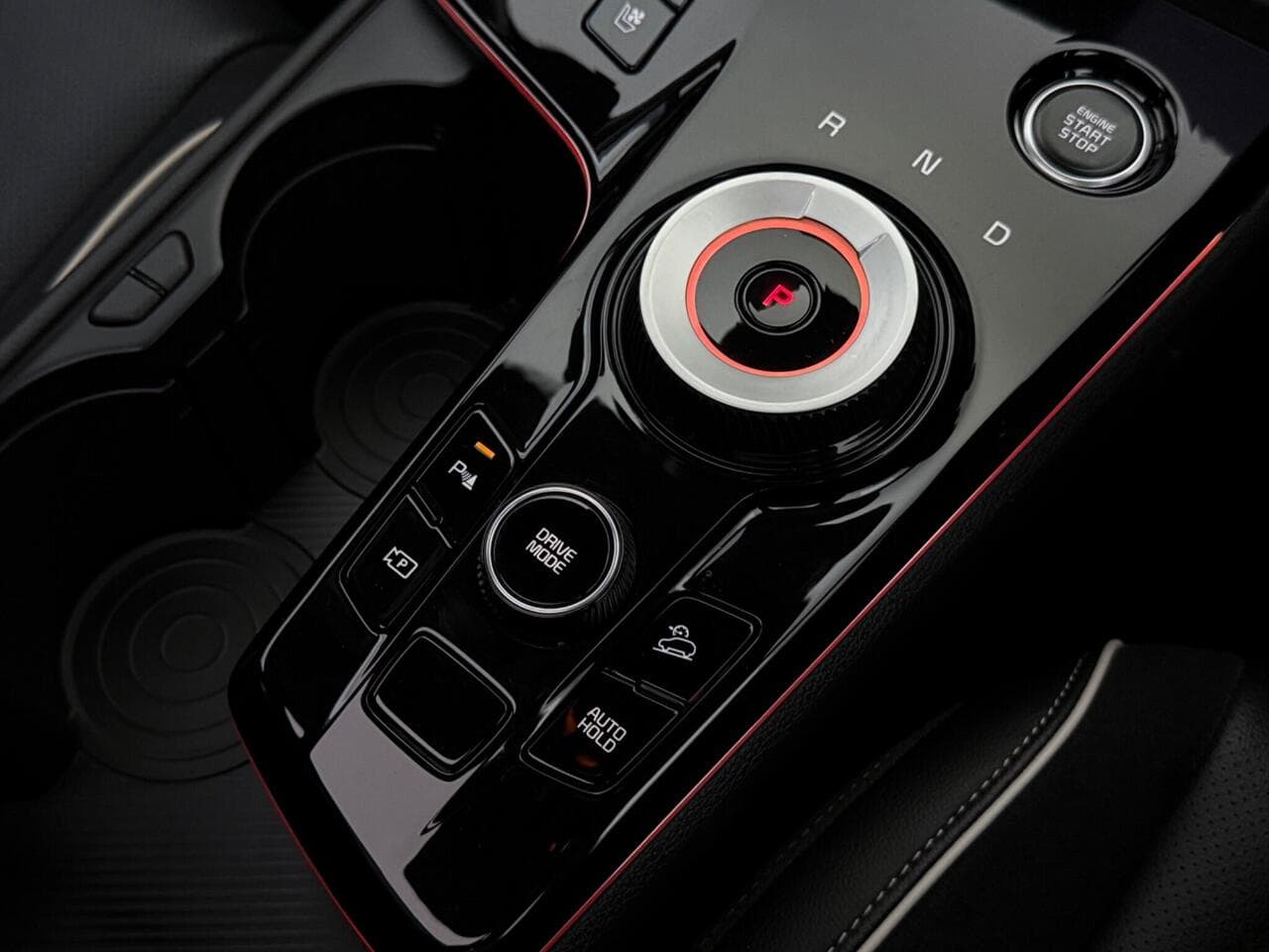 Kia Sportage thumbnail Interior Front
