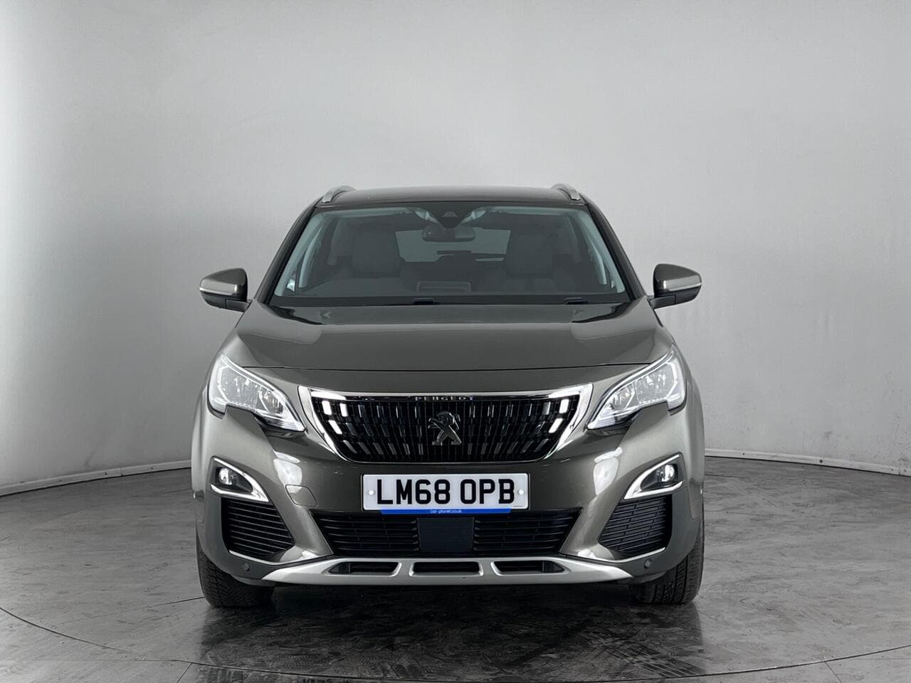 Peugeot 3008 thumbnail Front