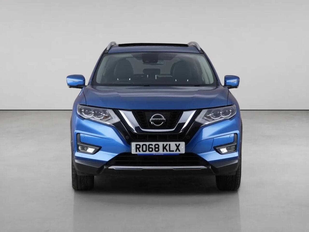 Nissan X-Trail thumbnail Front