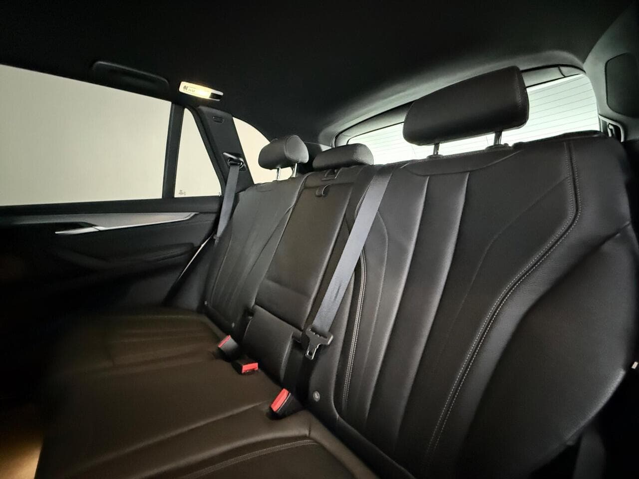 BMW X5 thumbnail Seats Rear