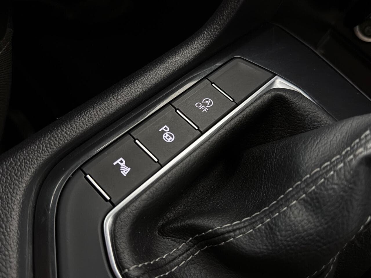 Volkswagen Tiguan thumbnail Misc Controls