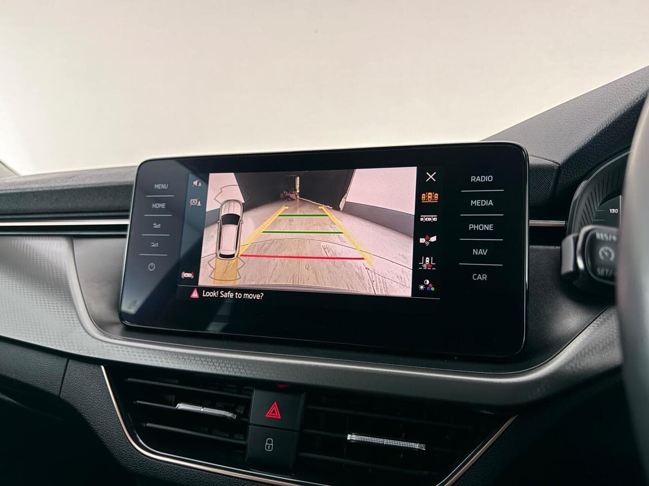 Skoda Kamiq thumbnail Infotainment System