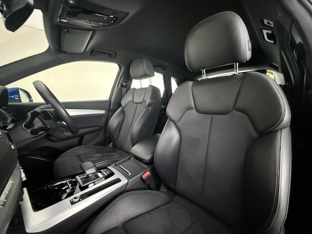 Audi Q5 thumbnail Seat Front Passenger