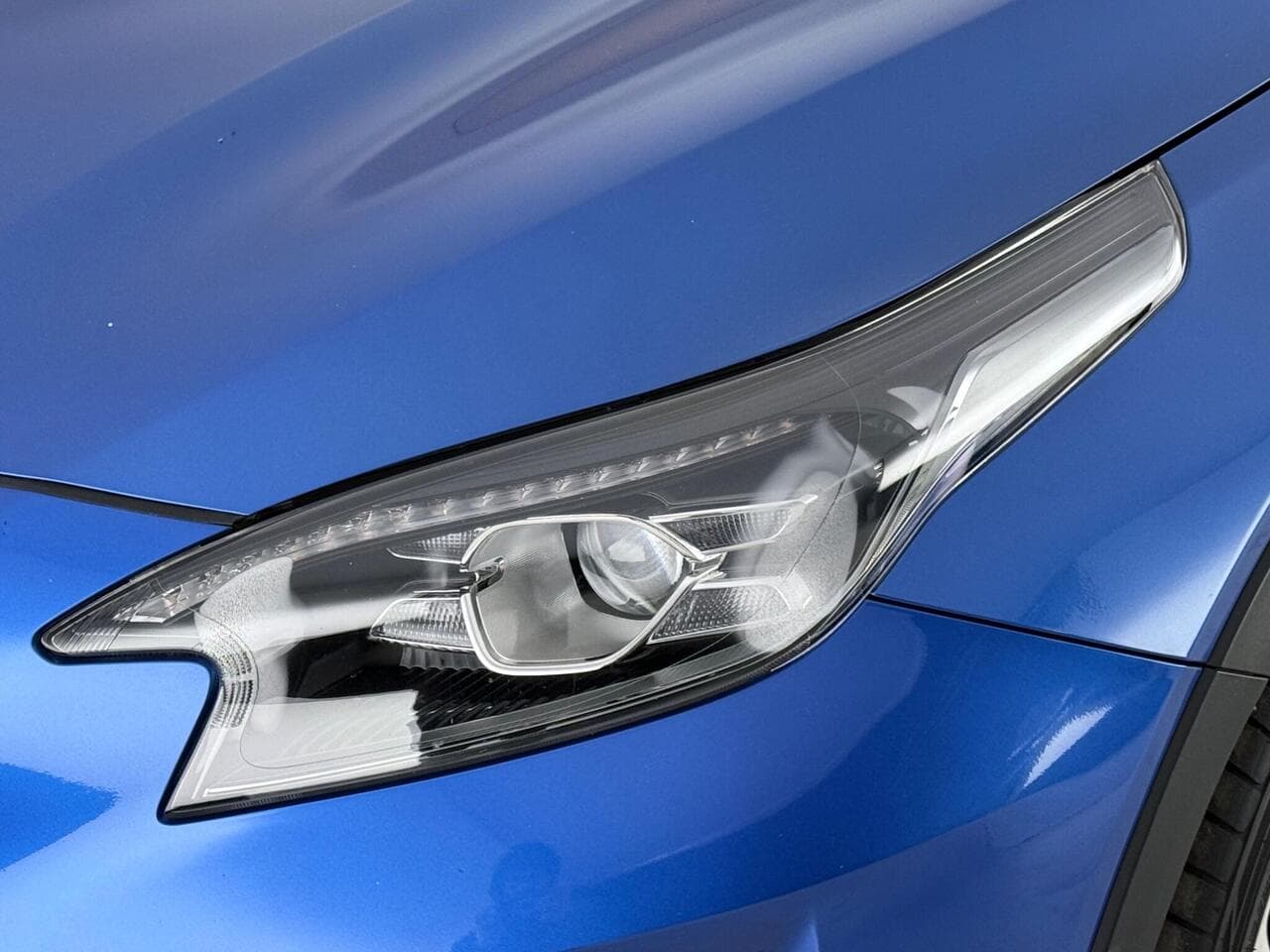 Kia XCeed thumbnail Lights Front