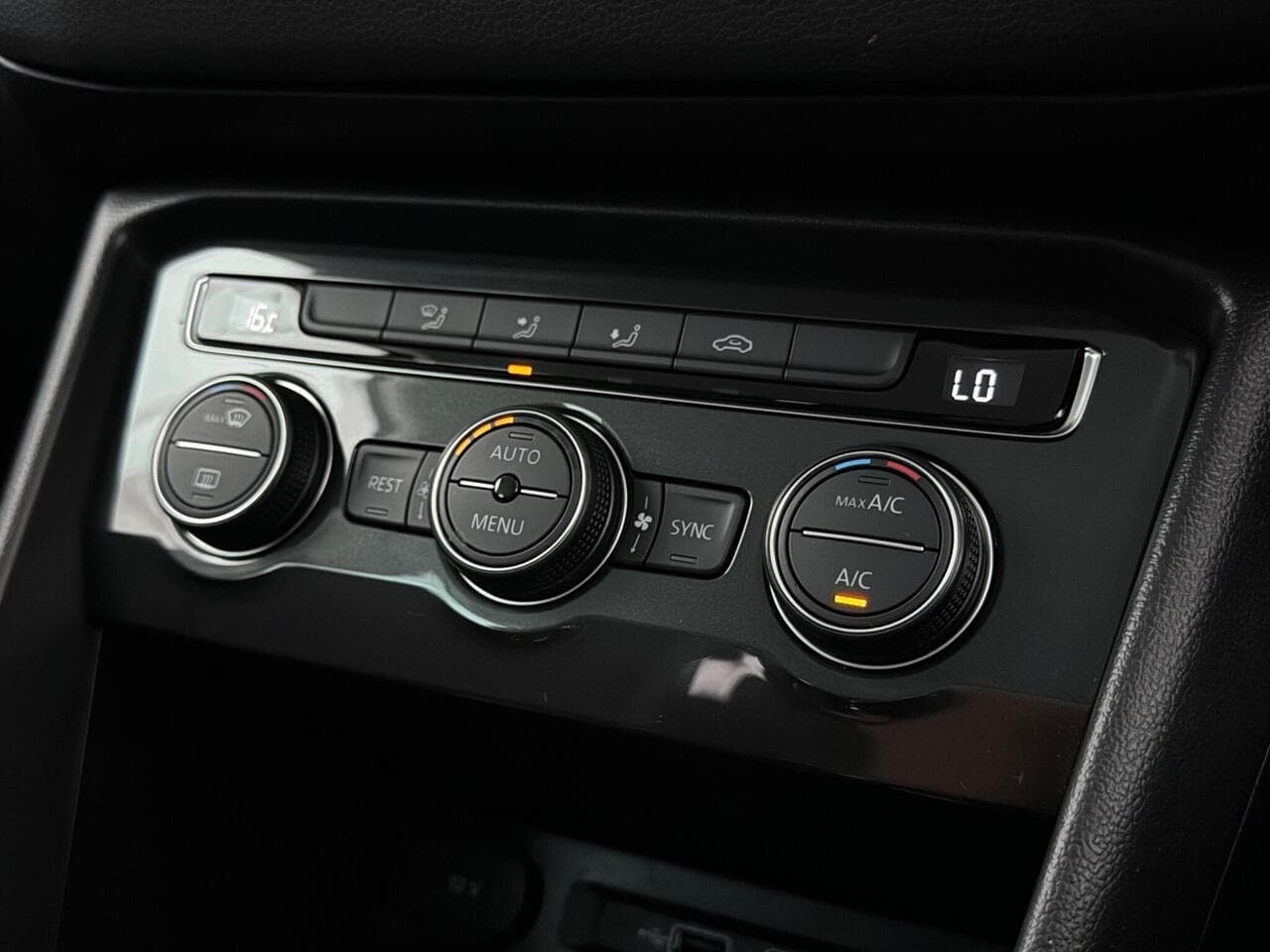 Volkswagen Tiguan thumbnail Inconclusive