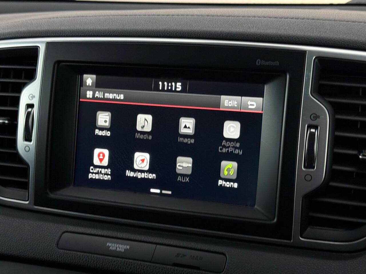 Kia Sportage thumbnail Infotainment System