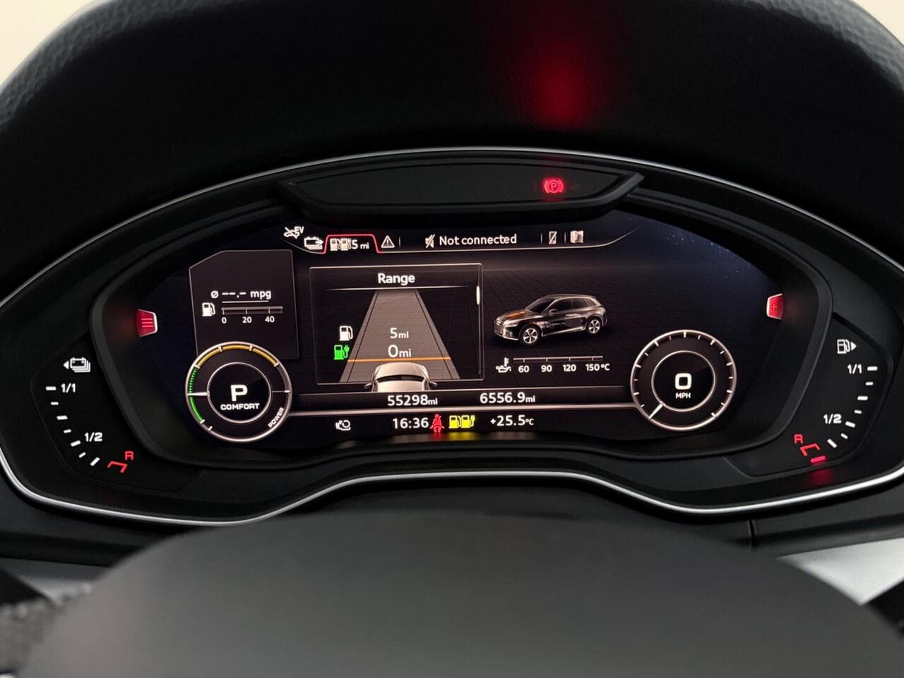 Audi Q5 thumbnail Driver Instruments