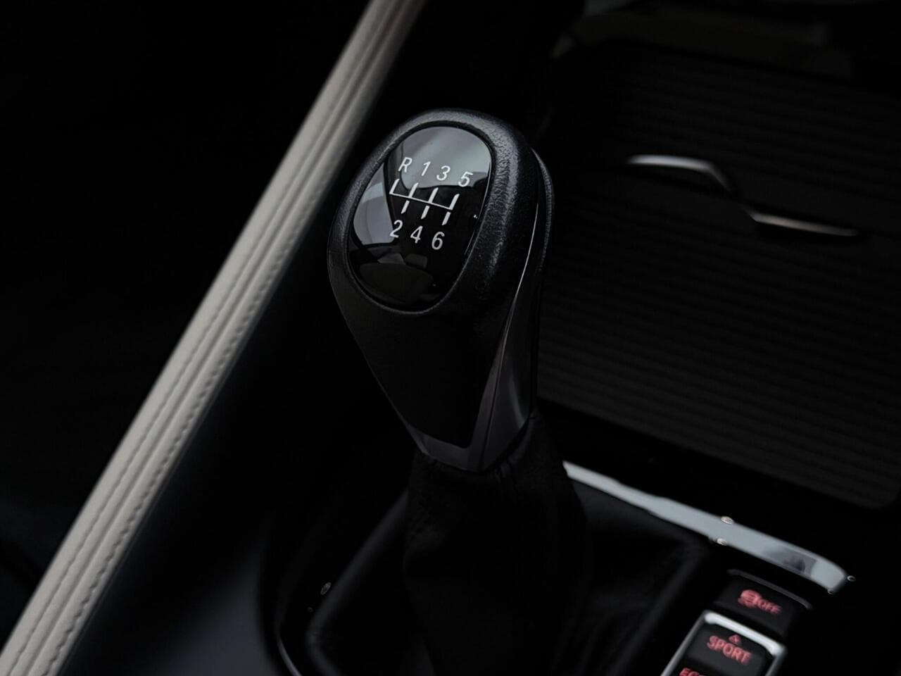 BMW X1 thumbnail Interior Front