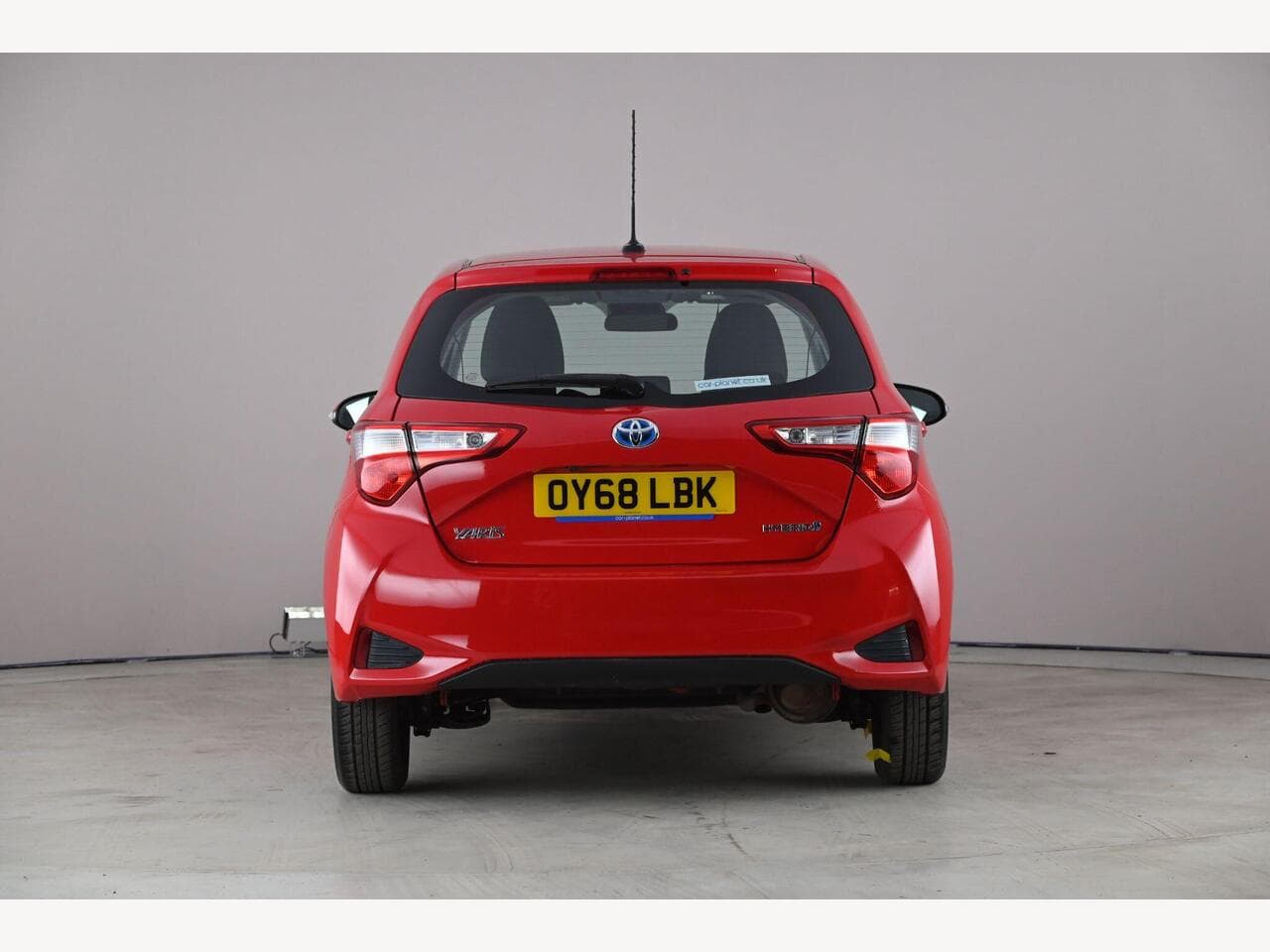 Toyota Yaris thumbnail Rear
