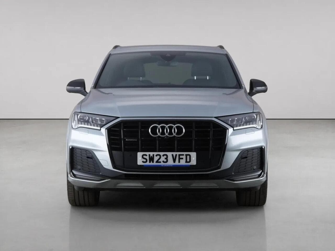 Audi Q7 thumbnail Front