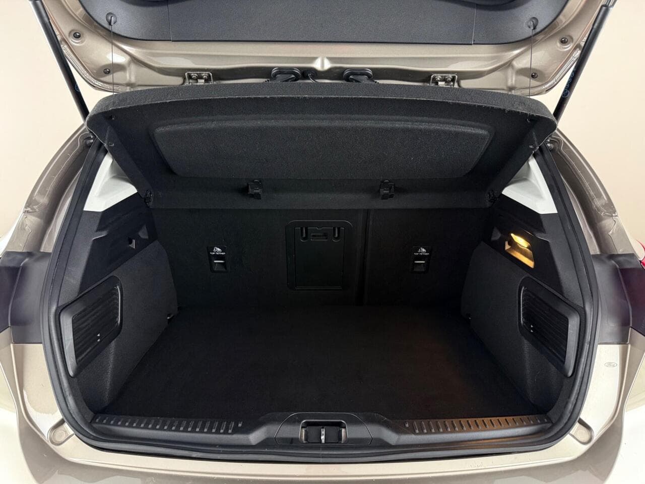 Ford Focus thumbnail Boot