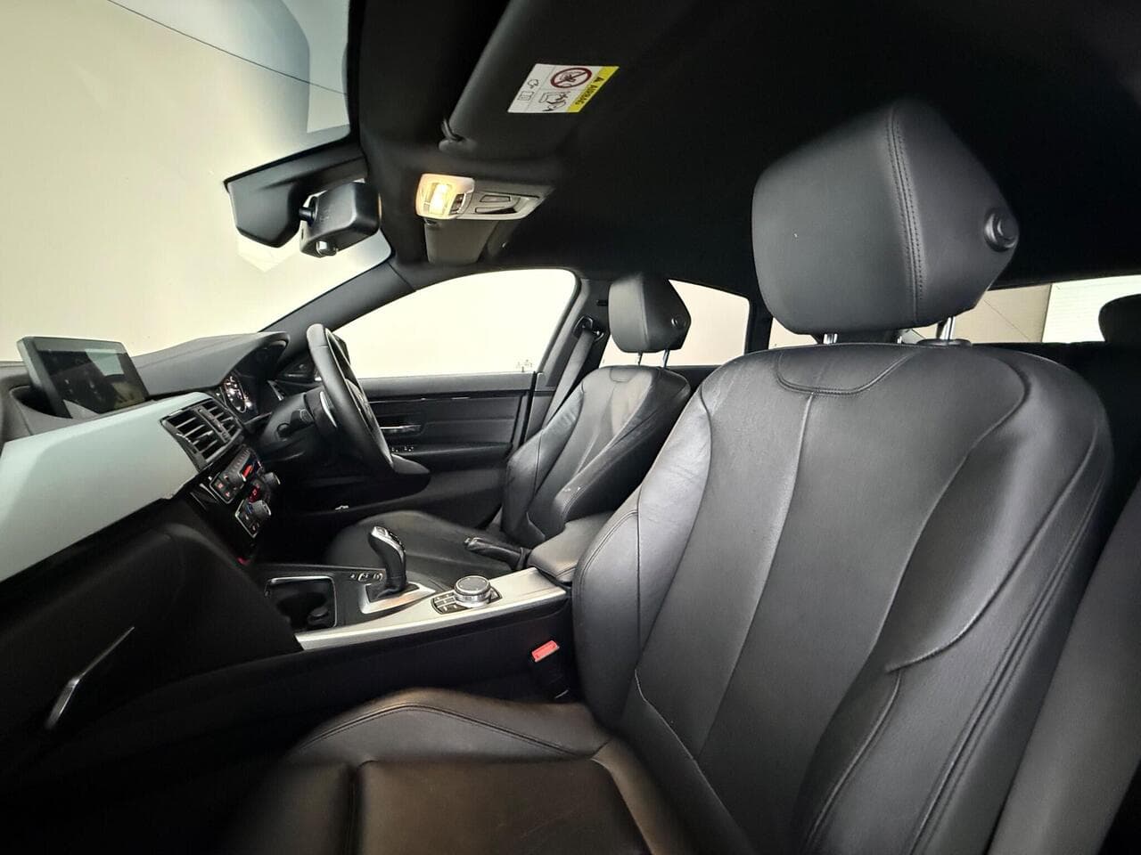 BMW 4 Series Gran Coupe thumbnail Seat Front Passenger