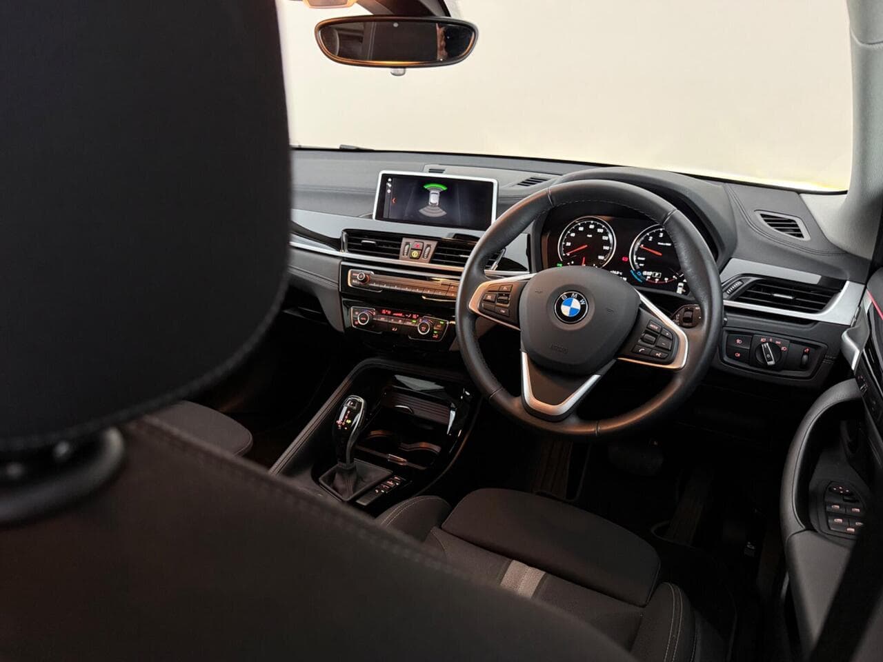 BMW X2 thumbnail Interior Front