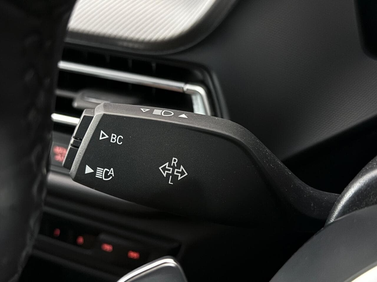 BMW 2 Series Gran Coupe thumbnail Misc Controls