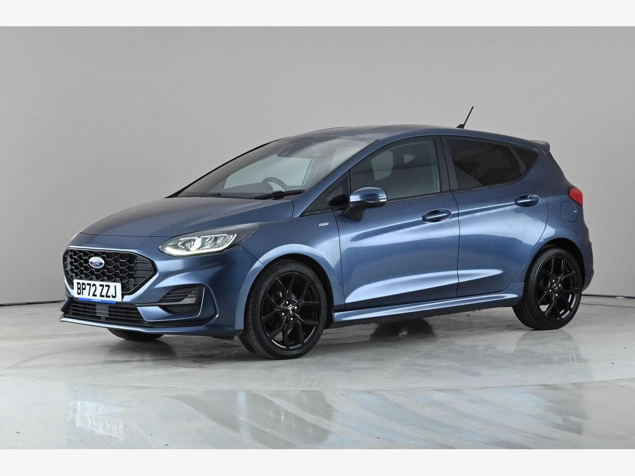 Ford Fiesta thumbnail Front Left