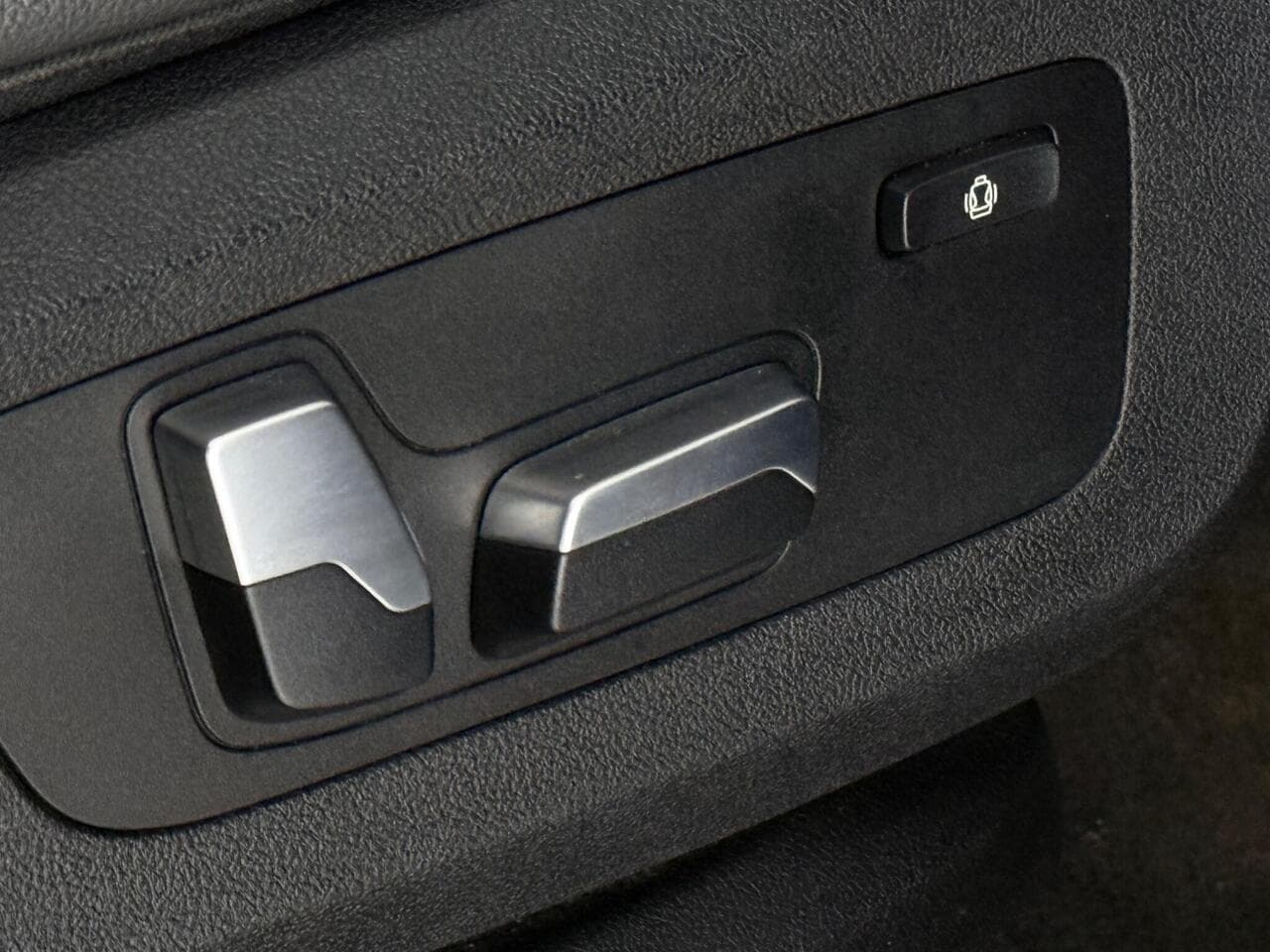 BMW X5 thumbnail Misc Controls