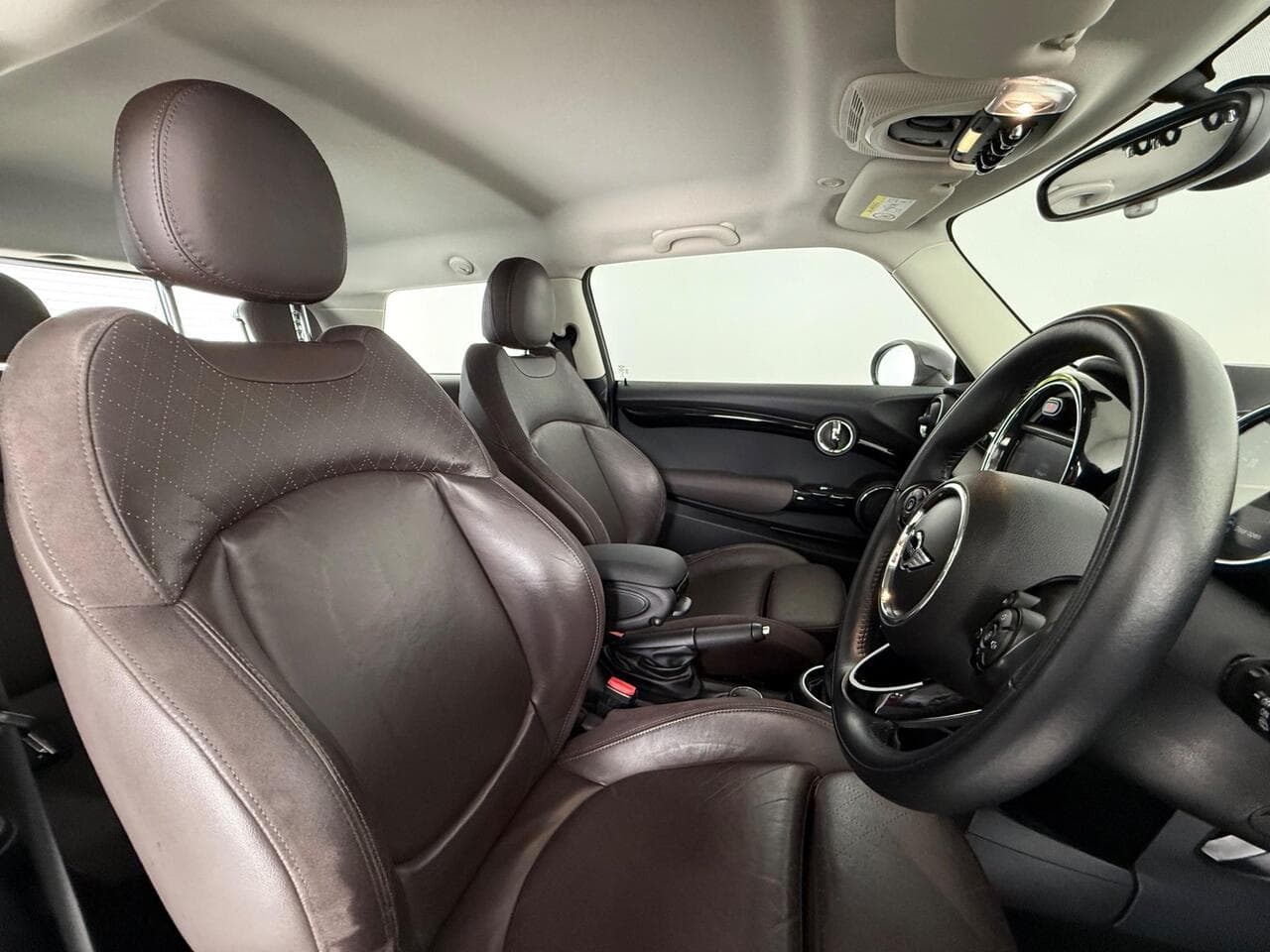 MINI Hatch thumbnail Seat Driver