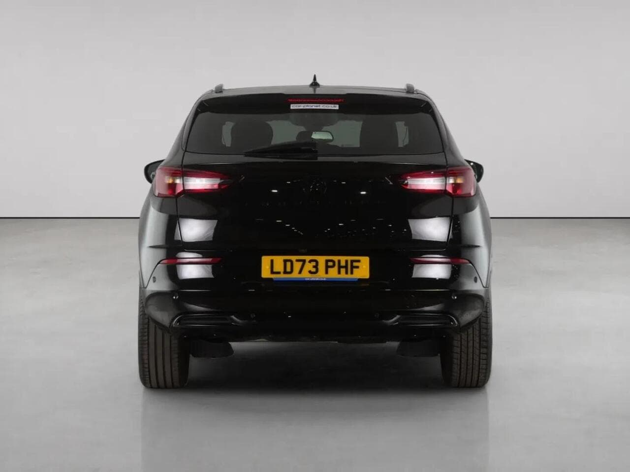 Vauxhall Grandland thumbnail Rear