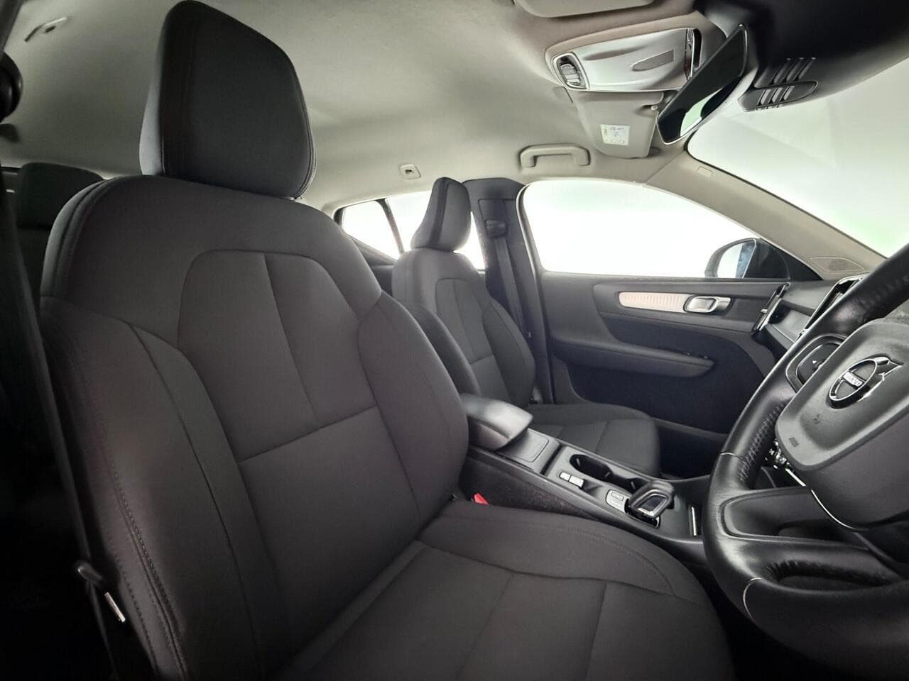 Volvo XC40 thumbnail Seat Driver