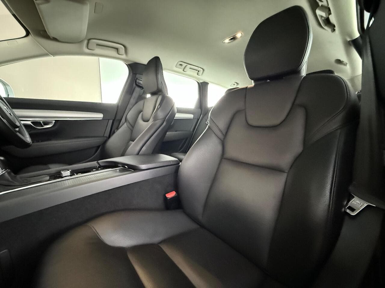 Volvo V90 thumbnail Seat Front Passenger