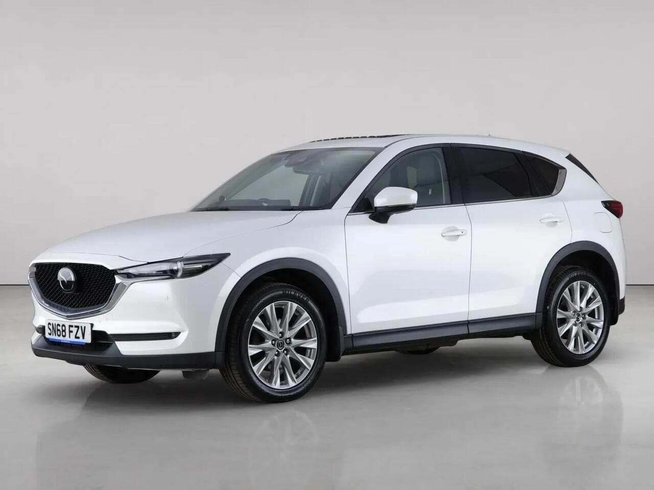 Mazda CX-5 thumbnail Front Left