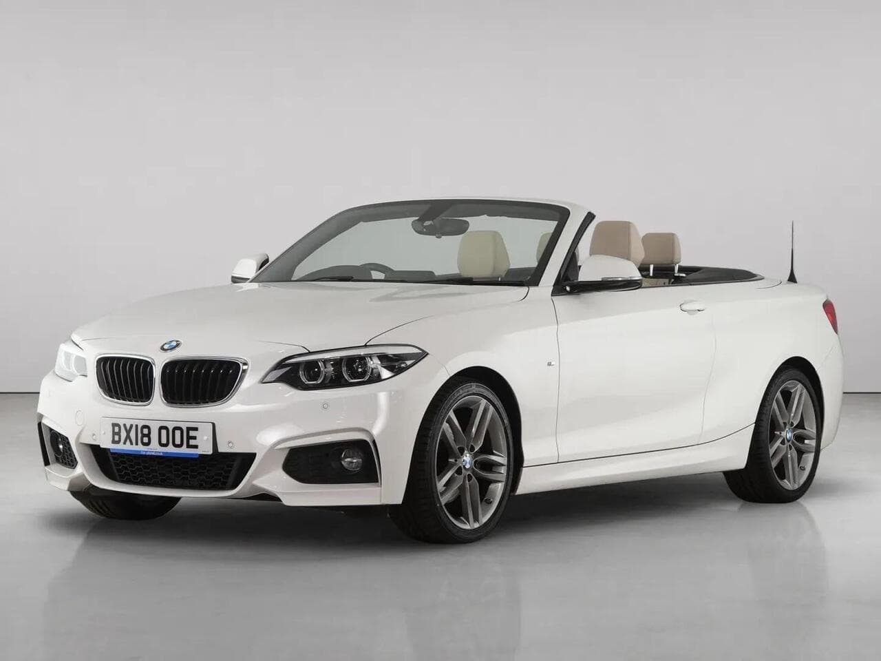 BMW 2 Series thumbnail Front Left