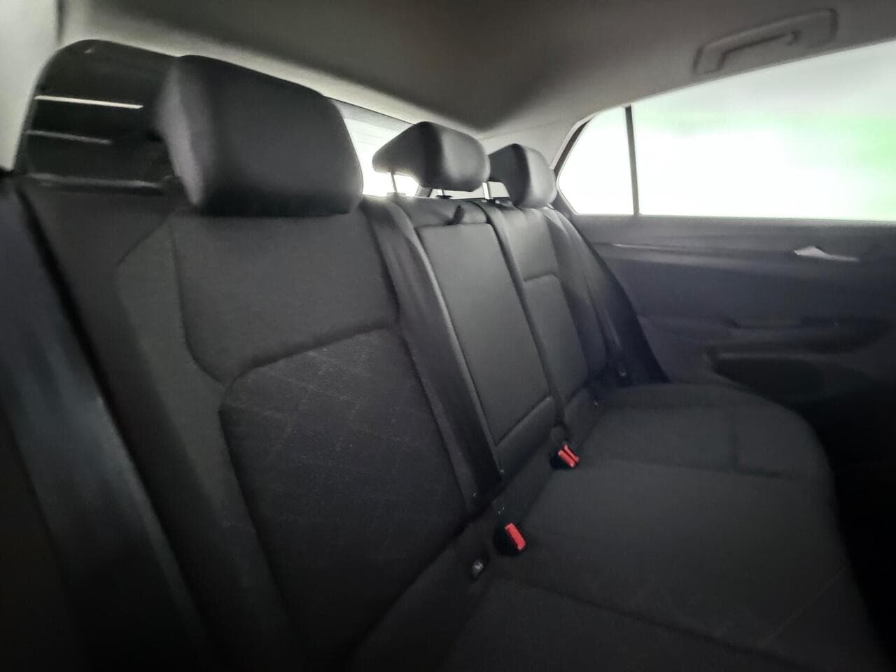 Volkswagen Golf thumbnail Seats Rear