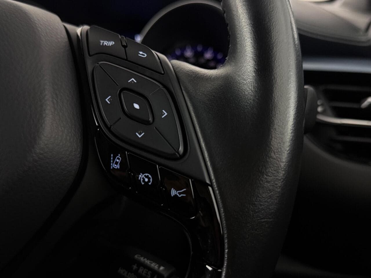 Toyota C-HR thumbnail Misc Controls
