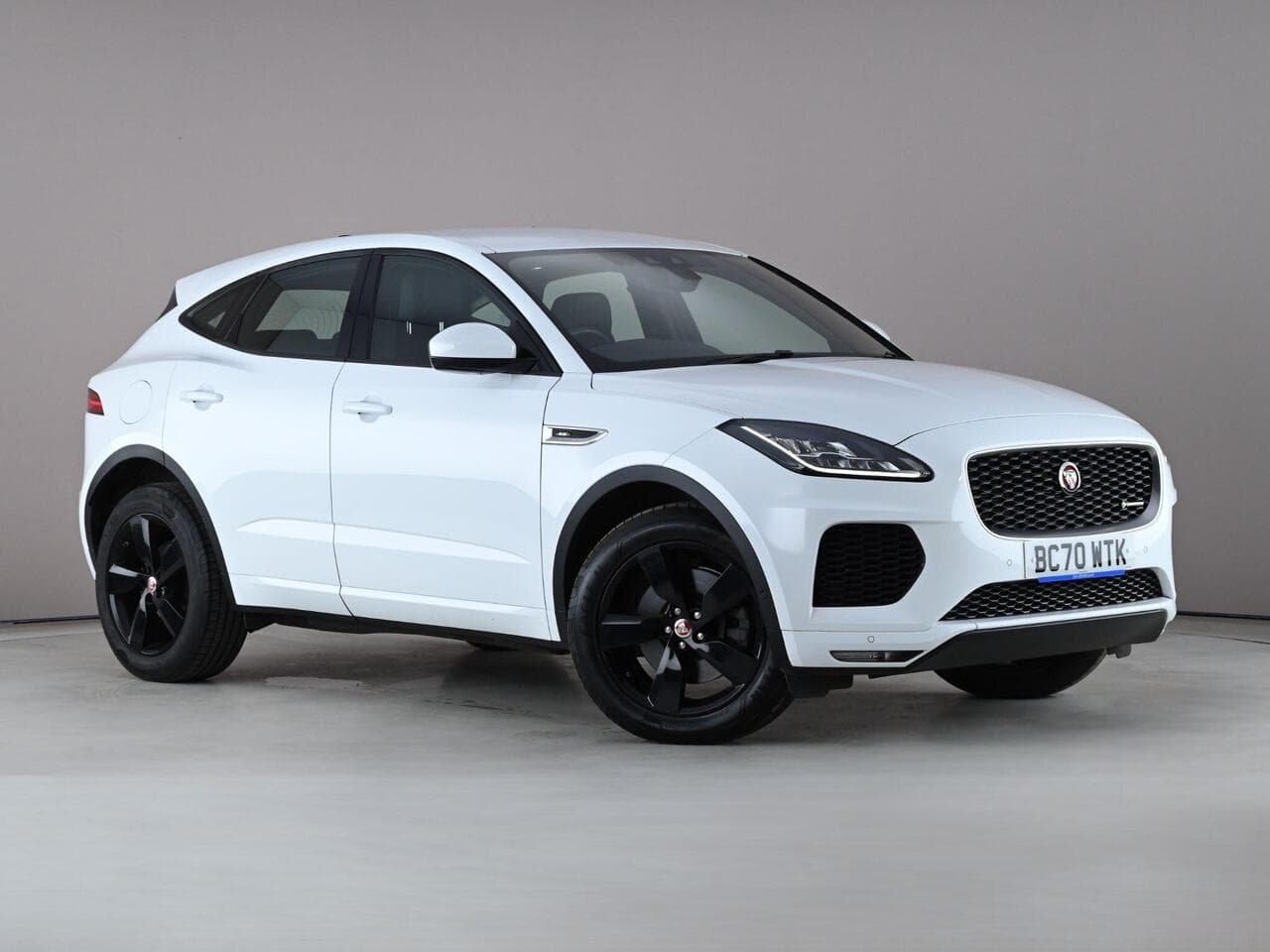 Jaguar E-PACE - Jaguar E-PACE 2.0 P200 R-Dynamic SE Auto AWD Euro 6 (s/s) 5dr