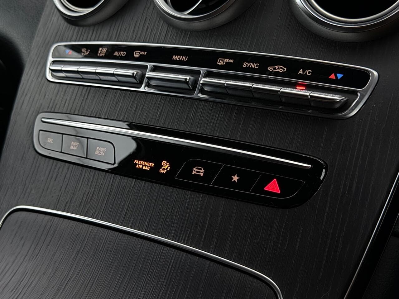 Mercedes-Benz GLC thumbnail Misc Controls