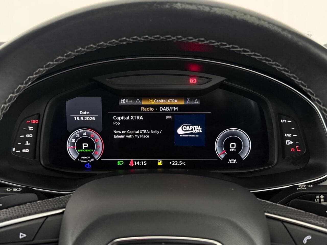 Audi Q8 thumbnail Driver Instruments