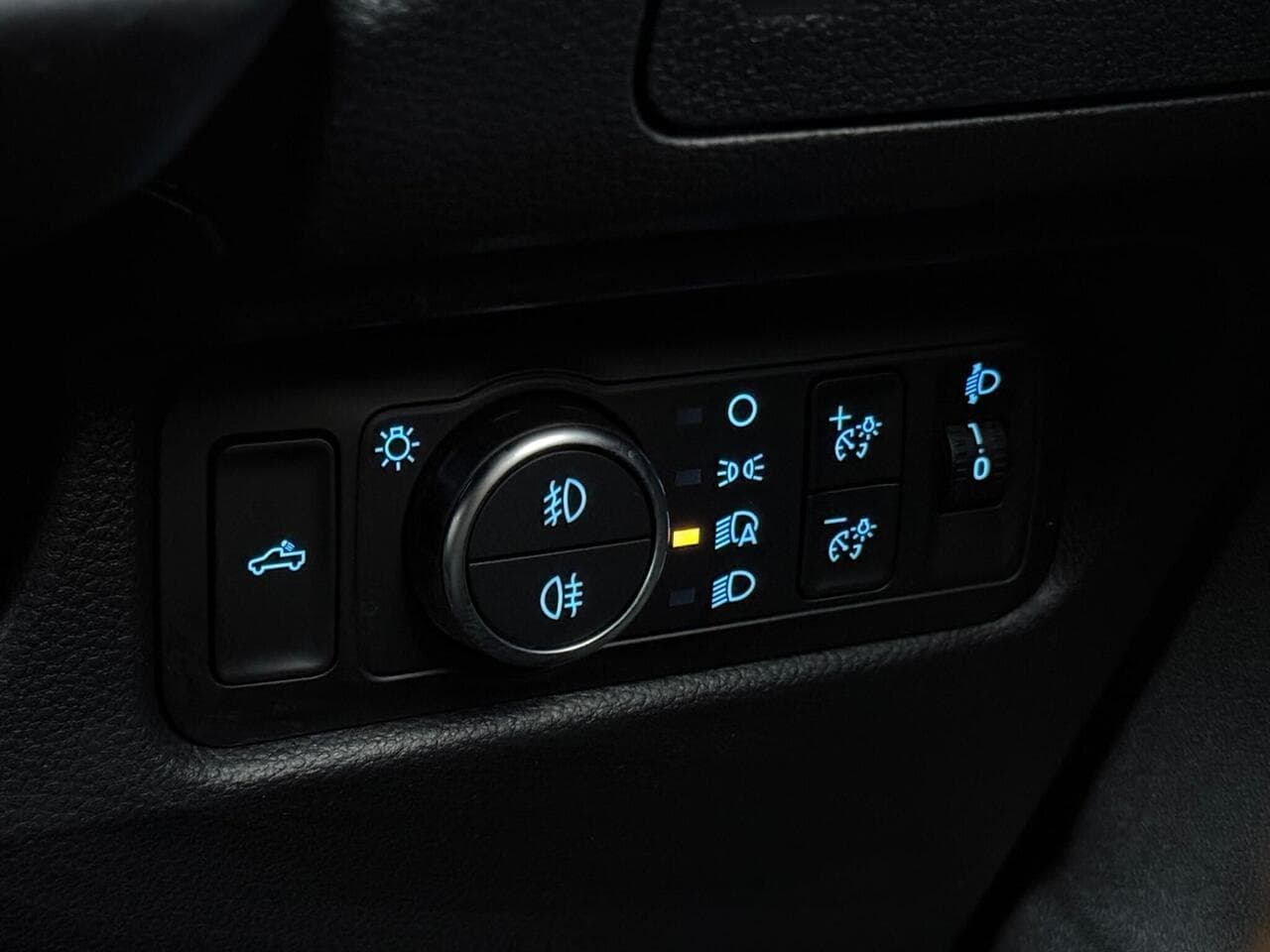 Ford Ranger thumbnail Misc Controls