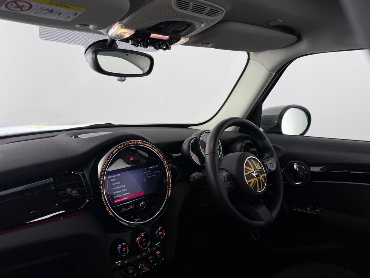 MINI Hatch thumbnail Interior Front