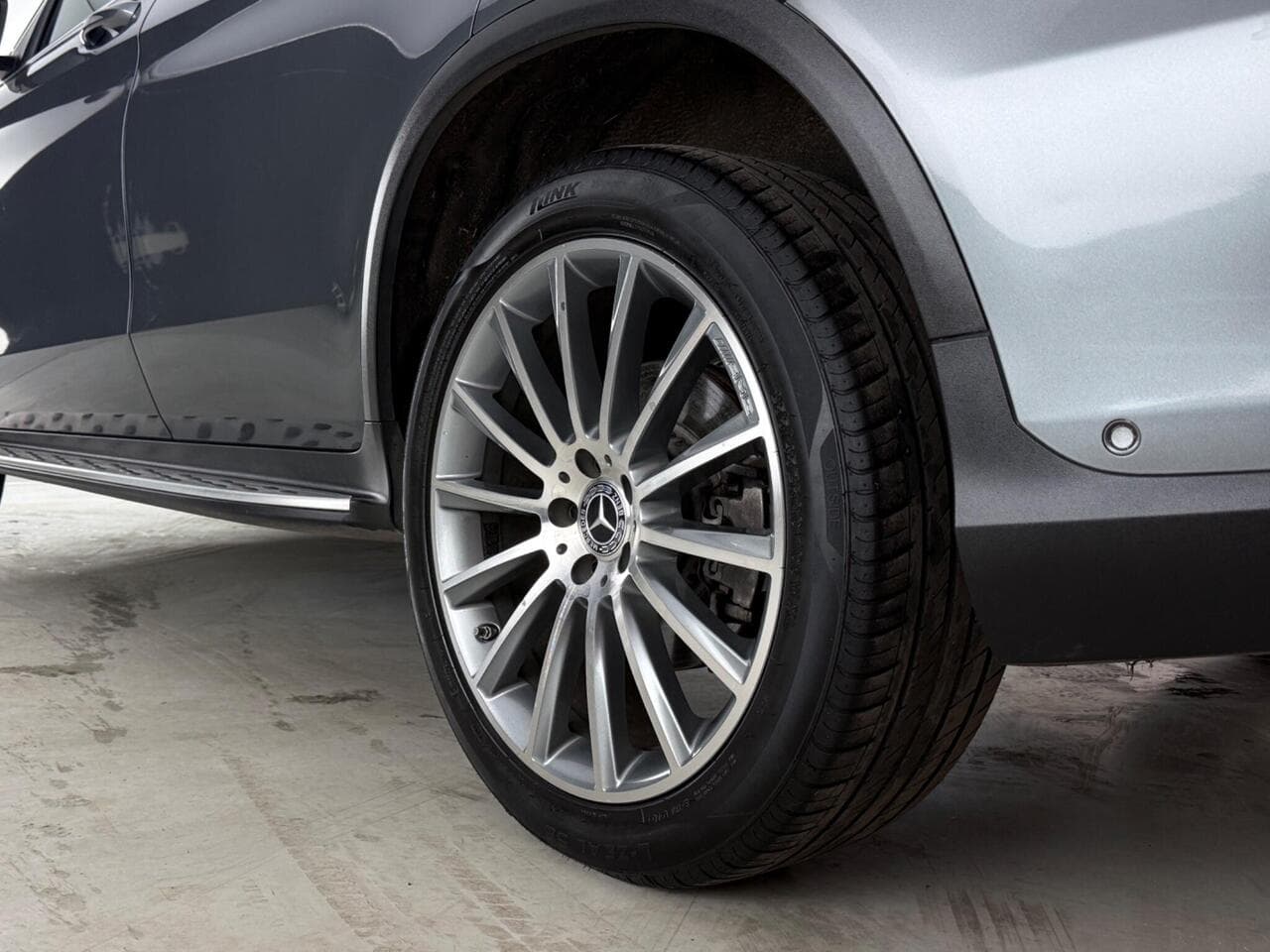 Mercedes-Benz GLC thumbnail Wheel