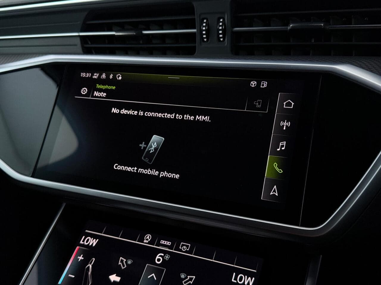 Audi A6 Avant thumbnail Infotainment System