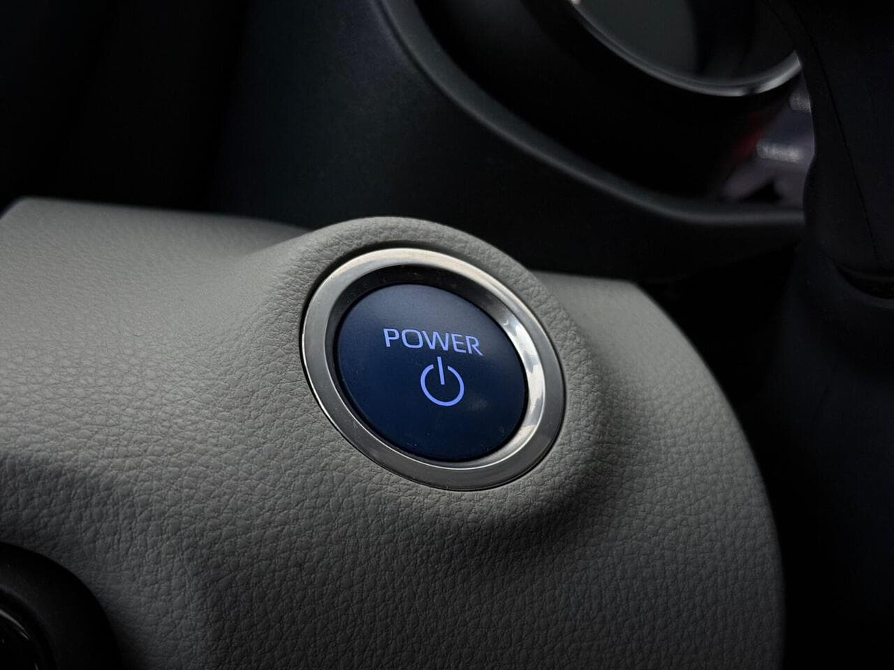 Toyota Yaris thumbnail Misc Controls