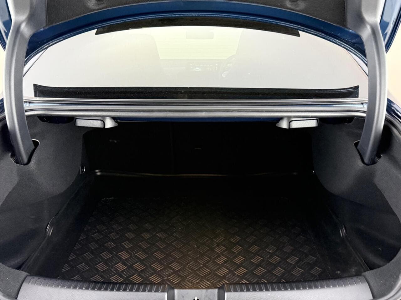 Mercedes-Benz CLA thumbnail Boot