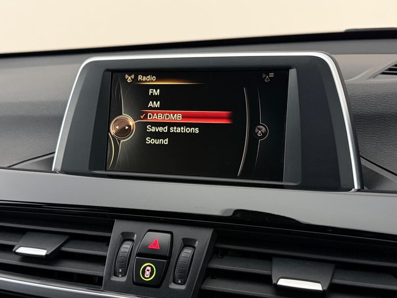 BMW X1 thumbnail Infotainment System