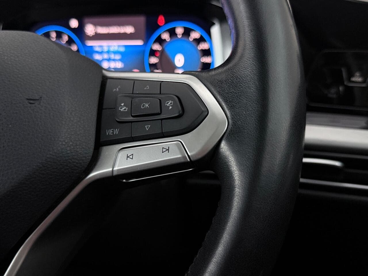 Volkswagen Golf thumbnail Misc Controls
