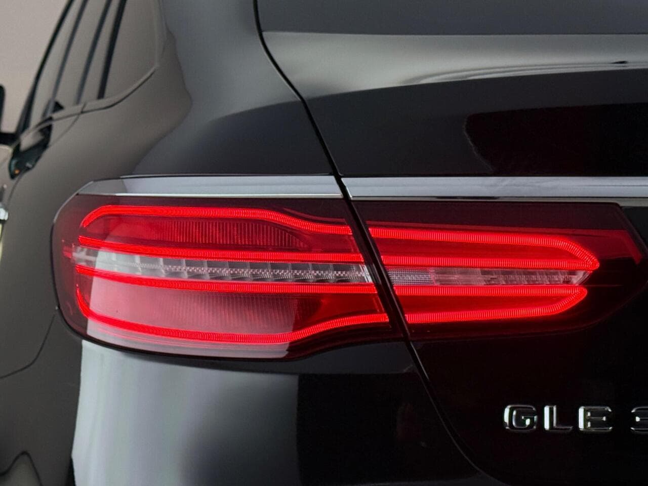 Mercedes-Benz GLE thumbnail Lights Rear