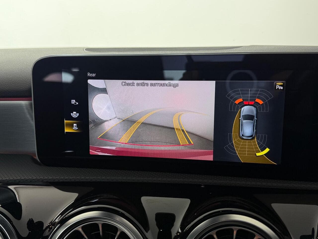 Mercedes-Benz A Class thumbnail Infotainment System