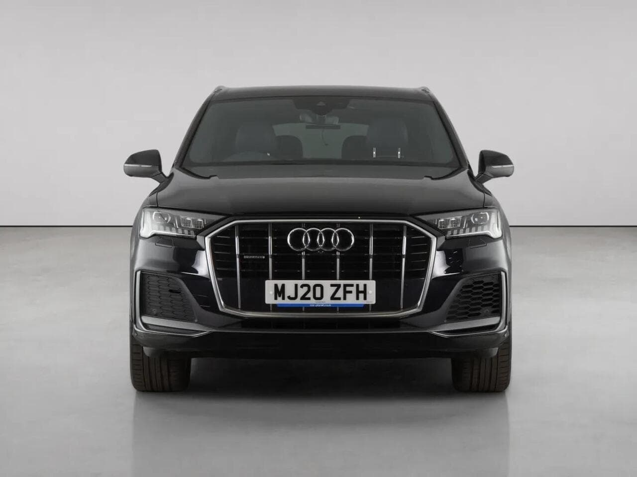 Audi Q7 thumbnail Front