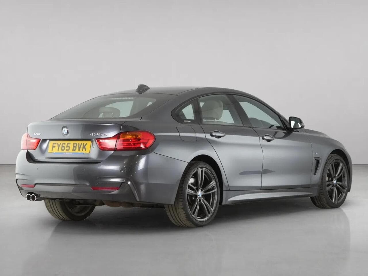 BMW 4 Series Gran Coupe thumbnail Rear Right