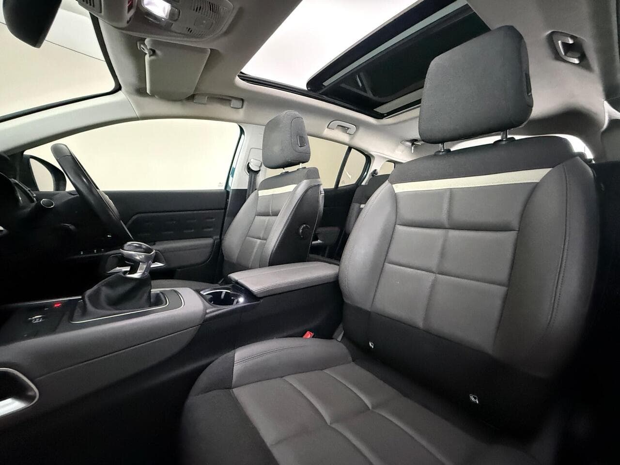 Citroen C5 Aircross thumbnail Seat Front Passenger