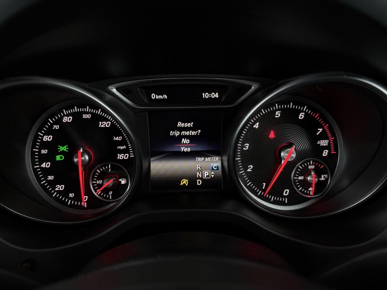 Mercedes-Benz GLA thumbnail Driver Instruments
